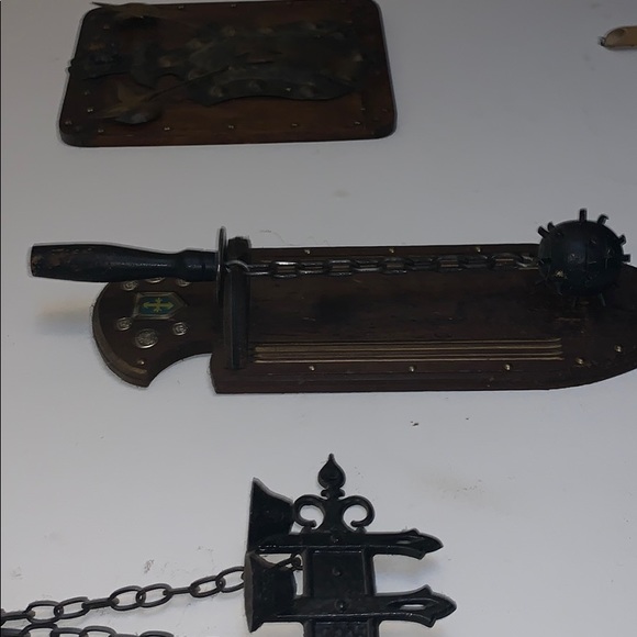 Mid evil wall ornaments - Picture 3 of 3